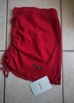 Jupe moulante rouge côtelée, brand: Local, condition: New with tags, size: S / 36 / 8, €10.00, €11.20 includes Buyer Protection