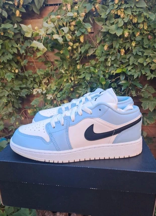 Jordan 1, marque: Jordan, état: Neuf avec étiquette, taille: 38.5, 75,00 €, 79,45 € Protection acheteurs incluse