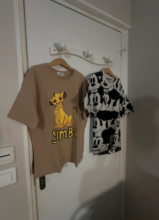 Lot 2 t-shirts jennyfer, marke: Jennyfer, zustand: Sehr gut, größe: XS / 34 / 6, 8,00 €, 9,10 € inklusive Vinted-Käuferschutz