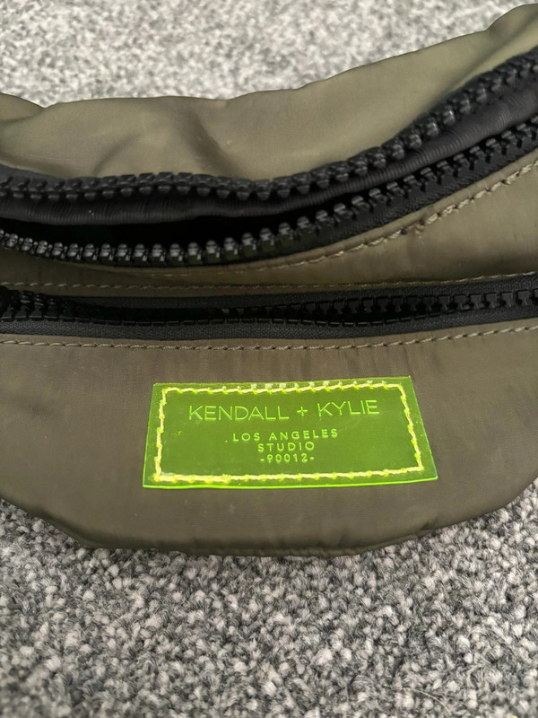 Kendall Kylie bum bag
