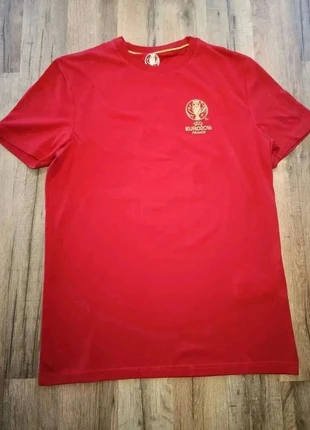 T-shirt UEFA Euro 2016 Bordeaux taille M (V9), brand: UEFA, condizioni: Nuovo senza cartellino, taglia: M, €8.00, €9.10 include la Protezione acquisti