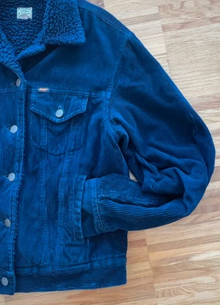 Vintage Blue Marine Corduroy Jacket great conditiom, merk: Vintage Dressing, staat: Heel goed, maat: S / 36 / 8, € 21,00, € 22,75 inclusief Kopersbescherming