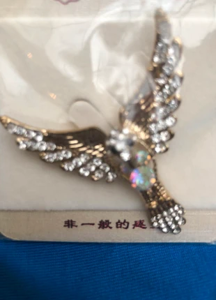 Broche aigle ornée de strass, condition: New with tags, €5.00, €5.95 includes Buyer Protection