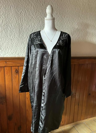 Peignoir / Robe de chambre noir avec dentelle BPC Taille 4XL / 48, merk: B.P.C, staat: Heel goed, maat: 4XL / 48 / 20, € 7,89, € 8,98 inclusief Kopersbescherming