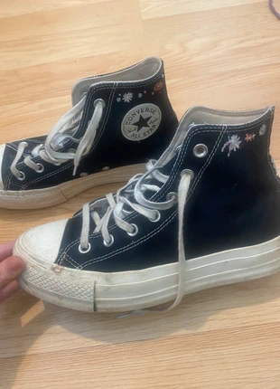 black converse with embroidered flowers, brand: Converse, condition: Good, size: 39.5, €15.00, €16.45 includes Buyer Protection