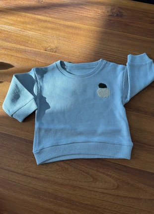 Pull gris motif pomme - hiver - doux - confortable - mixte - neuf, condition: New with tags, size: 6-9 months / 68 cm, €18.00, €19.60 includes Buyer Protection Pro