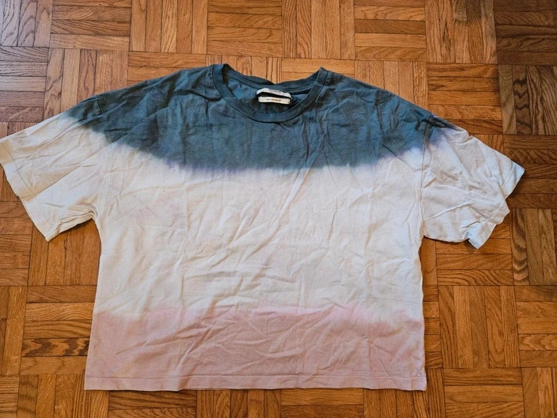 T-shirt tie and dye pull and bear 1