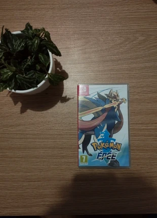 Pokémon épée , marque: Nintendo Switch, état: Très bon état, 35,00 €, 37,45 € Protection acheteurs incluse