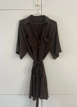 Brown dress, merk: H&M, staat: Heel goed, maat: M / 38 / 10, € 3,00, € 3,85 inclusief Kopersbescherming