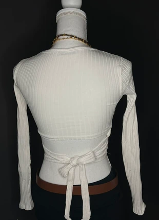 Langarmshirt zum Binden, merk: New Yorker, staat: Goed, maat: XS / 34 / 6, € 2,00, € 2,80 inclusief Kopersbescherming