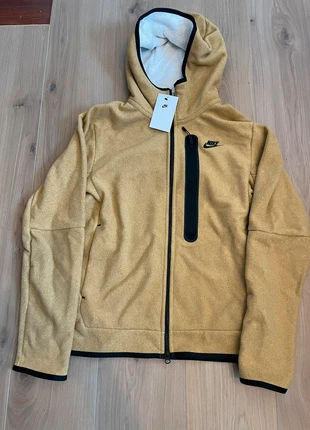 Gilet Nike tech neuf pour hommes, brand: Nike, condizioni: Nuovo con cartellino, taglia: S, €39.00, €41.65 include la Protezione acquisti