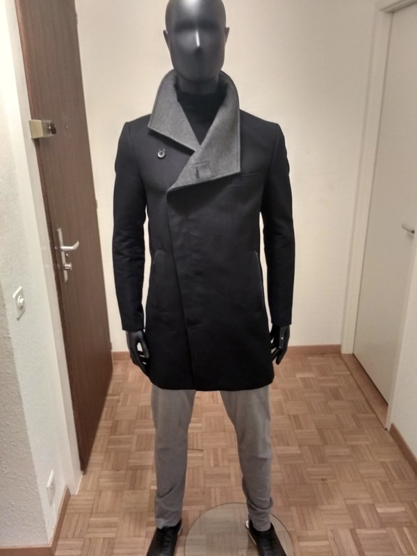 Manteau noir cintré