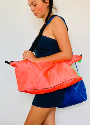 Cabas Adidas bicolore fluo, brand: adidas, condition: Good, €9.90, €11.10 includes Buyer Protection