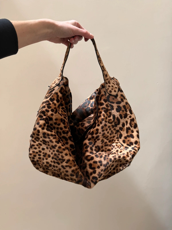 Alaïa Leopard print shoulder bag 2