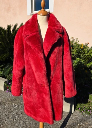 Manteau hiver vintage femme fausse fourrure rouge, marque: Vintage, état: Très bon état, taille: M / 38 / 10, 50,00 €, 53,20 € Protection acheteurs incluse