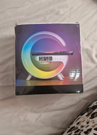 smartlight/ wireless charging, brand: tiktok, condition: New without tags, £10.00, £11.20 includes Buyer Protection