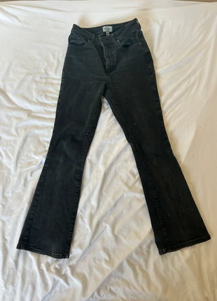 New Look Jeans évasés noirs, marque: New Look, état: Bon état, taille: M / 38 / 10, 5,00 €, 5,95 € Protection acheteurs incluse