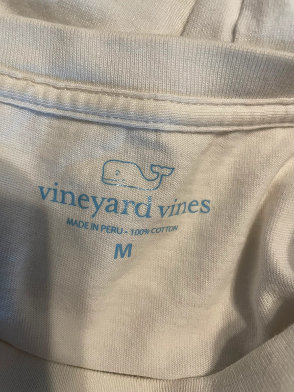 Vineyard Vines tee 3