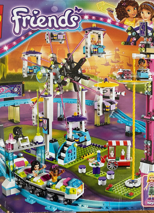 LEGO® Friends 41130 Les montagnes russes du parc d'attractions