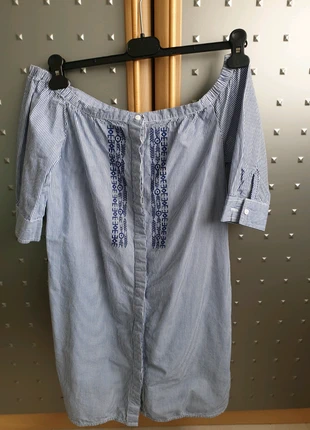 Off-shoulder stripes dress, marque: freego, état: Très bon état, taille: L / 40 / 12, 9,00 €, 10,15 € Protection acheteurs incluse