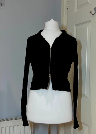 Black two-end zippered jumper knitwear, brand: T&B, condition: Very good, size: M / 10, £4.00, £4.90 includes Buyer Protection