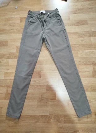 Pantalon le temps des cerises, marque: Le Temps des Cerises, état: Très bon état, taille: S / 36 / 8, 6,00 €, 7,00 € Protection acheteurs incluse