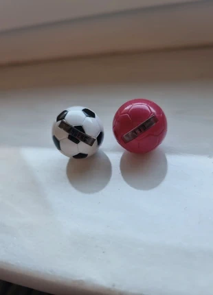 Lot 2 pins pin's ballon foot football SCO Angers, marque: Football, état: Très bon état, 4,50 €, 5,43 € Protection acheteurs incluse