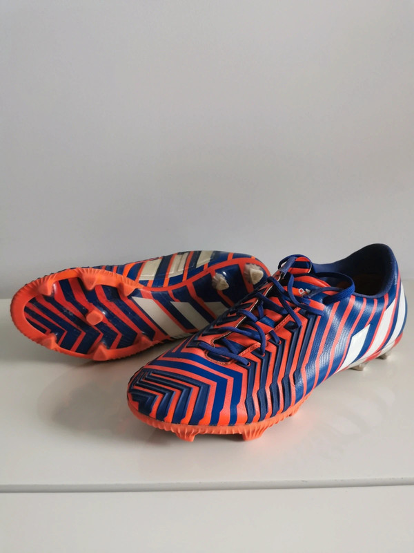 Adidas predator instinct calcetto hot sale