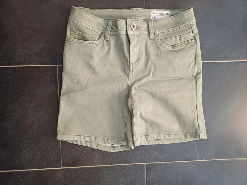 Damenshorts in Größe 34 1