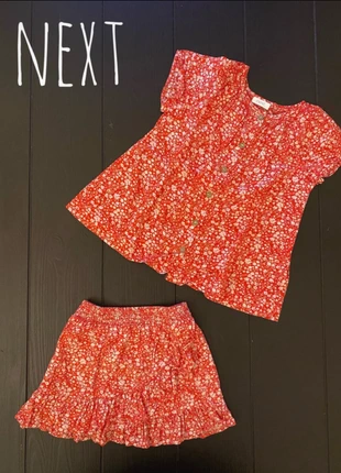 NEXT Button Up Blouse & Skirt Set 🌹 3-4yrs | 104cm, marke: Next, zustand: Sehr gut, größe: 4 Jahre / 104, 12,00 €, 12,80 € inklusive Vinted-Käuferschutz