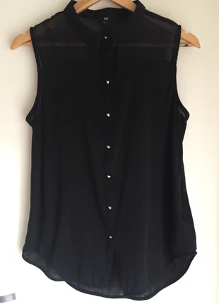 🌸 Top noir 🌸, marca: H&M, estado: Muy bueno, tamaño: M / 38 / 10, 5,00 €, 5,95 € Protección al comprador incluida