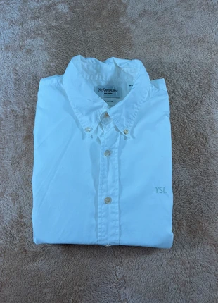 Chemise blanche Yves Saint Laurent | Taille L | Bon état, marca: Yves Saint Laurent, estado: Bom, tamanho: L, €25.00, €26.95 inclui Proteção do Comprador