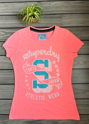 Superdry T-shirt – Maat M – Zalmroze – Tokyo/Japan Print, merk: Superdry, staat: Heel goed, maat: M / 38 / 10, € 9,00, € 10,15 inclusief Kopersbescherming Pro