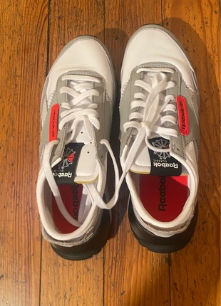 Reebok Classic Leather Legacy gris blanc bleu rouge noir - Taille 35, brand: Reebok, condition: Very good, size: 35, €20.00, €21.70 includes Buyer Protection