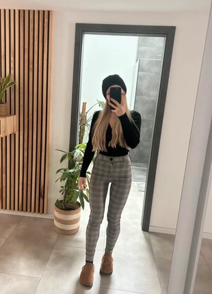 Legging à carreau Zara - pantalon slim automne, marke: Zara, zustand: Sehr gut, größe: S / 36 / 8, 6,00 €, 7,00 € inklusive Vinted-Käuferschutz