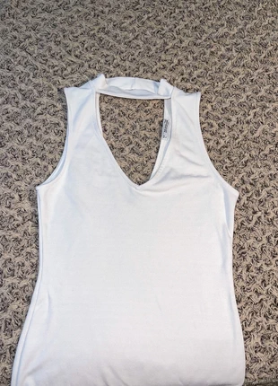 Vestido blanco ajustado con cuello choker , marque: Pull & Bear, état: Neuf sans étiquette, taille: L / 40 / 12, 13,00 €, 14,35 € Protection acheteurs incluse