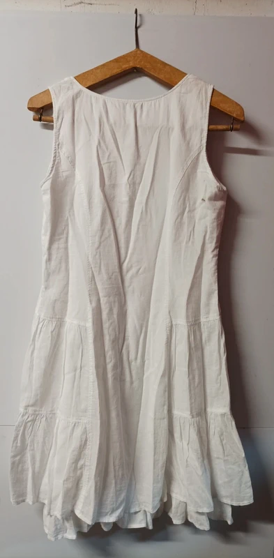 Robe blanche fleurs discrètes - photo numéro 3