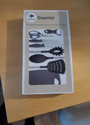 Ensemble cuisine neuf, brand: Carrefour, condizioni: Nuovo senza cartellino, €8.00, €9.10 include la Protezione acquisti