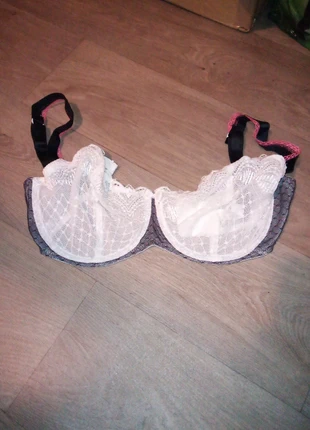 Soutien gorge, marke: sans marque, zustand: Sehr gut, größe: 60F, 5,00 €, 5,95 € inklusive Vinted-Käuferschutz