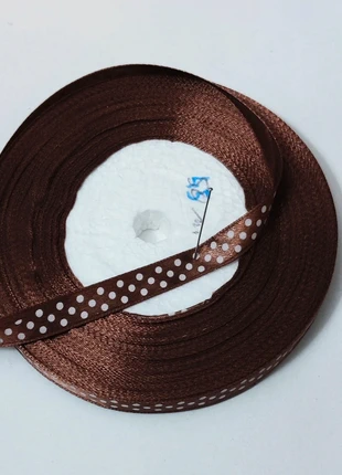 Rouleau ruban satin pois marron 10mm x 45m, marke: Inconnu, zustand: Neu, 5,00 €, 5,95 € inklusive Vinted-Käuferschutz