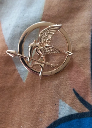 Pin s hunger games le geai moqueur rose doré (cinéma film série tv goodies), marque: Hunger Games, état: Neuf sans étiquette, 5,00 €, 5,95 € Protection acheteurs incluse
