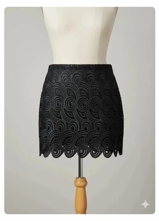 Mini-jupe en simili cuir noir Ba&sh taille XS/S, brand: Ba&sh, condizioni: Ottime, taglia: S / IT 40 / EU 36, €62.00, €65.80 include la Protezione acquisti