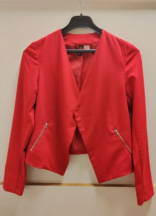 Veste hm rouge, marke: H&M, zustand: Sehr gut, größe: XS / 34 / 6, 7,00 €, 8,05 € inklusive Vinted-Käuferschutz