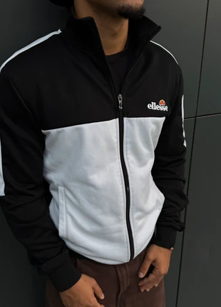 Black & White Ellesse Jacket, marca: Ellesse, estado: Muito bom, tamanho: S, €18.00, €19.60 inclui Proteção do Comprador