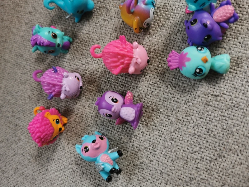 Lot de 16 figurines animaux mini hatchimals - photo numéro 2