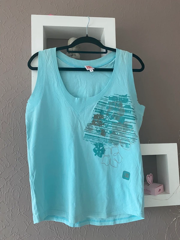 Debardeur vintage taille 42