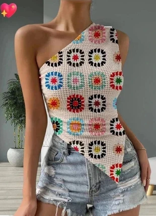 Top asymétrique en tricot gauffré blanc à motifs fleuri style hippie taille M (ref 9), brand: ELEGANTE, condition: New without tags, size: M / 38 / 10, €13.00, €14.35 includes Buyer Protection