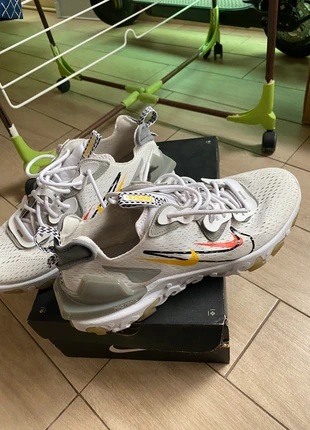 React blanche rouge jaune, brand: Nike, condition: Very good, size: 45, €60.00, €63.70 includes Buyer Protection