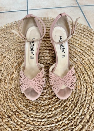 Sandali rosa cipria vera pelle, brand: Nacrèe Collection, condizioni: Buone, taglia: 37, €15.00, €16.45 include la Protezione acquisti