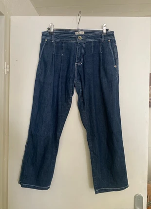 Pantacourt en jean, brand: Via28, condition: Very good, size: M / 38 / 10, €9.00, €10.15 includes Buyer Protection